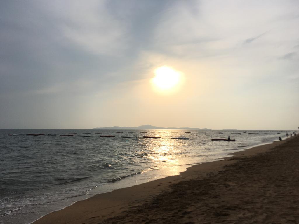 Appartamento Breezy House Jomtien Beach Esterno foto